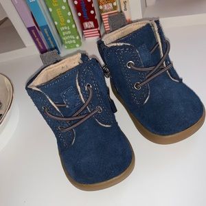Infant ugg boots